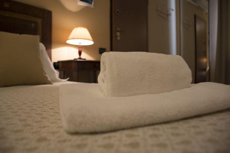 Agriturismo Scuderie Della Contea Sutri Kültér fotó