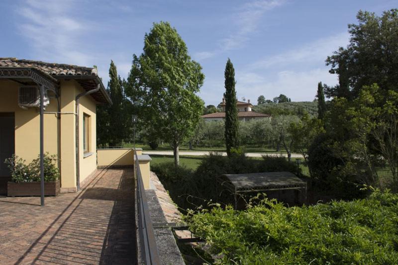 Agriturismo Scuderie Della Contea Sutri Kültér fotó