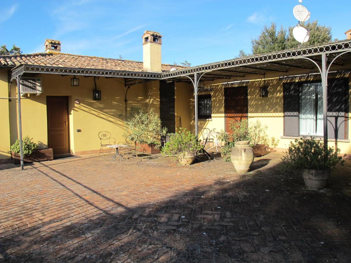 Agriturismo Scuderie Della Contea Sutri Kültér fotó
